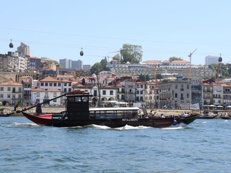 Porto City Tour Full Day With Lunch And Six Bridges Cruise - Private Basis - Best European Destination from 3 times in row...