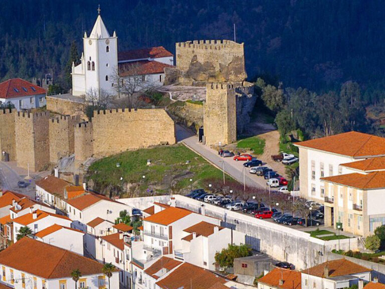 Nestled in Central Portugal, Penela, known as Vila Presépio, charms visitors with its picturesque layout and rich heritage. Landmarks like Pelourinho de Penela and various churches from the Renaissance to the 16th century dot the landscape, offering a historical journey.