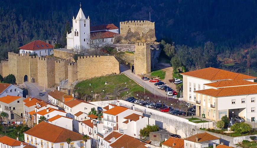 Nestled in Central Portugal, Penela, known as Vila Presépio, charms visitors with its picturesque layout and rich heritage. Landmarks like Pelourinho de Penela and various churches from the Renaissance to the 16th century dot the landscape, offering a historical journey.