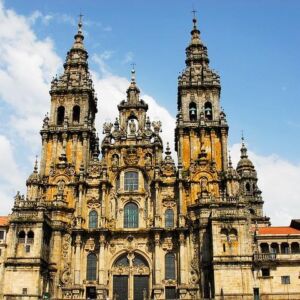 Santiago And Valença Do Minho Full Day Private Tour - On a 8 hours tour we offer you the opportunity to visit Santiago...