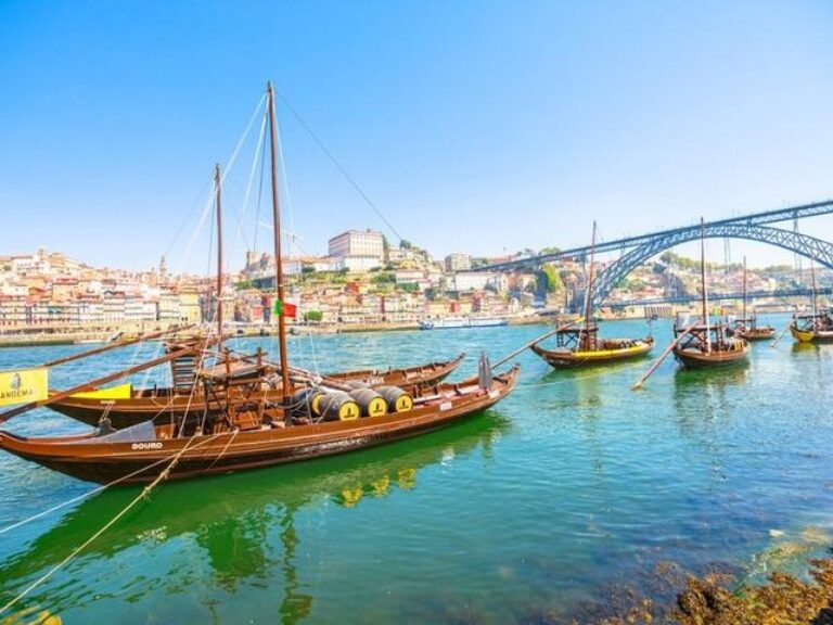 Day Cruise From Porto To Pinhão With Breakfast And Lunch - The "heart" of the Douro valley is in a small village of the...