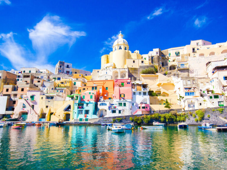 Discover Ischia And Procida By Boat - Come with us to discover these two islands full of beauty and history.