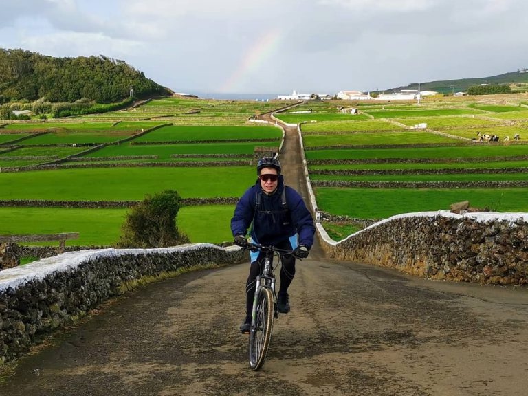 Rent-a-Bike KTM Chicago and feel the freedom to explore the island at your own pace. Terceira Island, in the Azores, is a paradise for mountain biking. The island has a diverse landscape with plenty of trails to explore.