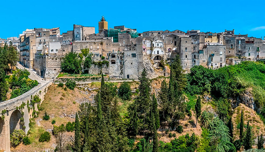 Gravina in Puglia is a small city located in the southern Italian region of Puglia.