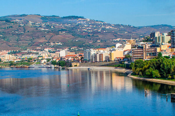 Nestled in the heart of Portugal's famed Douro Valley, Peso da Régua is a destination that effortlessly blends scenic beauty, rich history, and culinary excellence. Close to other noteworthy locations like Lamego and Vila Real, this town serves as a gateway to one of the world's oldest demarcated wine regions.