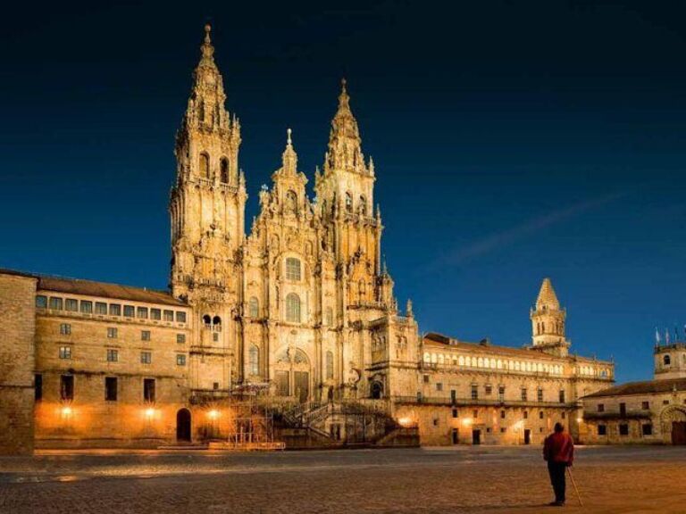 Santiago And Valença Do Minho Full Day Tour - Santiago de Compostela, is one of the most magical cities in Galicia, Spain.