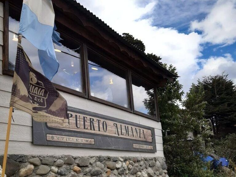 Crab Gastronomic Experience In Puerto Almanza From Ushuaia With Dinner