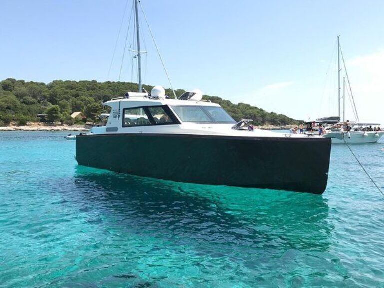 Private Blue Cave And 6 Islands Tour From Split - Luxury Boat