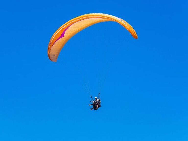 Paragliding Tandem Flight 1.500 ft