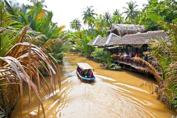 Small-Group Full-Day Tour Of Cu Chi Tunnels And Mekong Delta