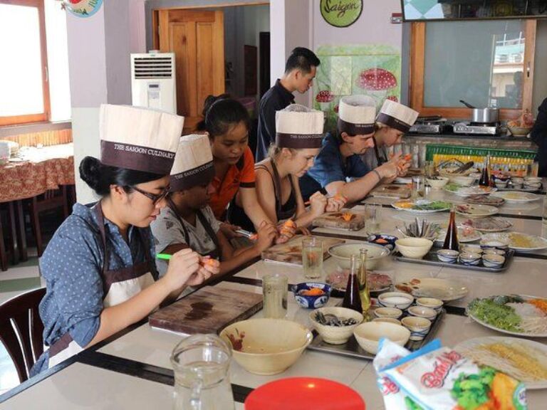 Small-group Cooking Class With Market Visiting