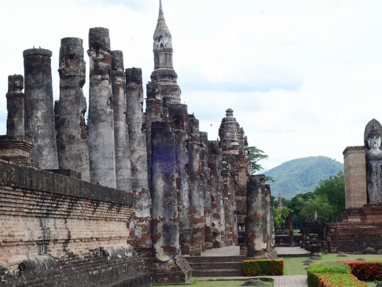 2 Days tours World heritage Sukhothai And Srisatchanalai Historical Park