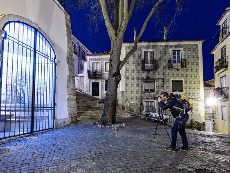 Private Tour - Night Photography Walk In Lisbon