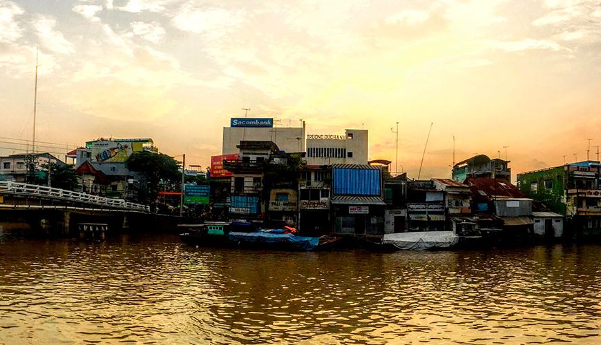 If you're looking for a Mekong Delta experience that's a little bit different from the norm, then Mỹ Tho is the place for you. This lively city is known for its vibrant culinary scene, with plenty of street food stalls and small eateries serving up traditional Vietnamese fare. There's also a strong arts and culture scene here, with several museums and art galleries worthy of exploration. And of course, no visit to Mỹ Tho would be complete without taking a boat ride through the Mekong Delta, one of Vietnam's most iconic landscapes.