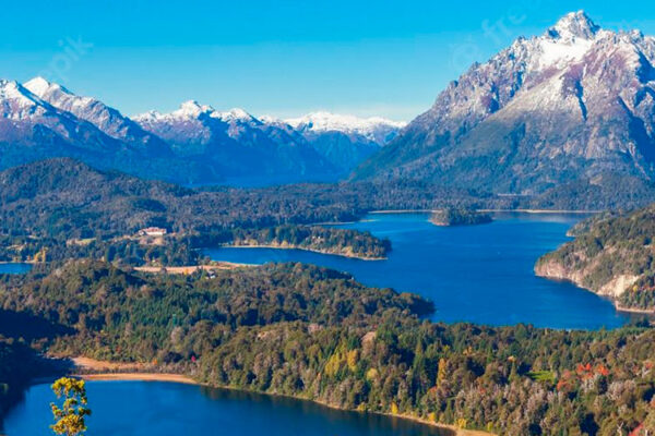 Bariloche is a world-famous destination for outdoor enthusiasts and nature lovers, and it's easy to see why. Situated in the stunning Andes mountains, with access to pristine Lake Nahuel Huapi, Bariloche offers visitors the perfect opportunity to get away from it all and enjoy the great outdoors.