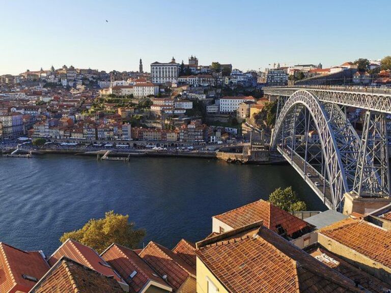 Lisbon To Porto Hassle-Free Transfer