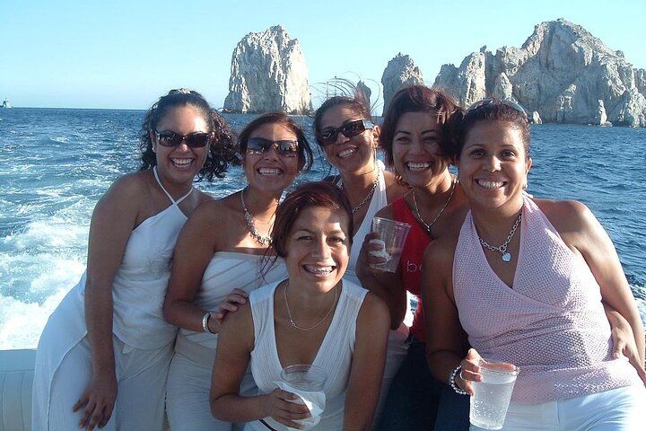 Cabo San Lucas Sunset Party on the Water - Adult Onlyv
