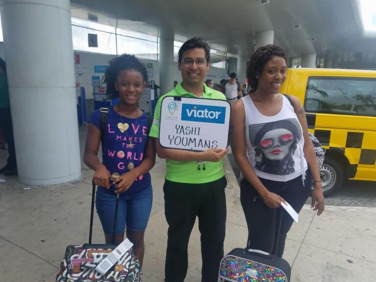Cancun Airport Round-Trip Transfer