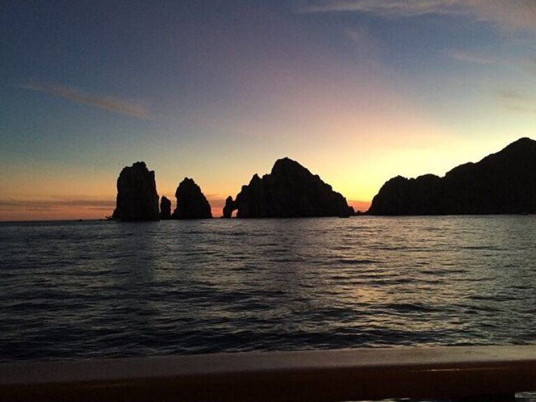 Cabo San Lucas Romantic Sunset Cruise