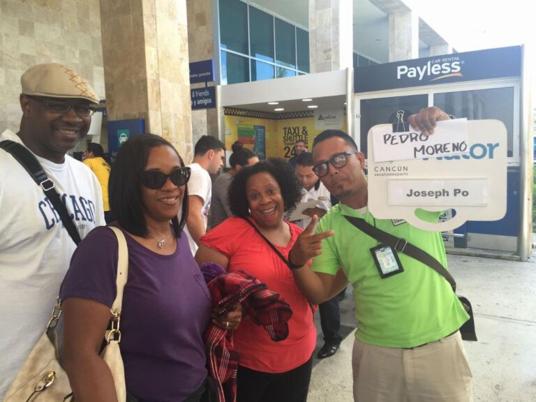 Private Cancun Round-Trip Airport Transfer