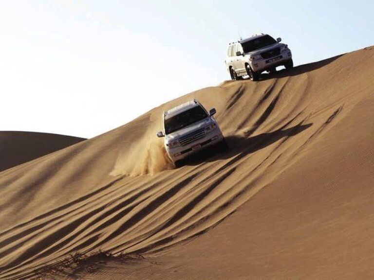 Enjoy Abu Dhabi City Tour and Desert Safari