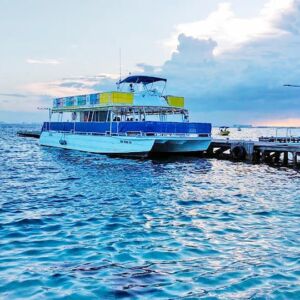 Catamaran Sunset Cruise to Isla Mujeres from Cancun