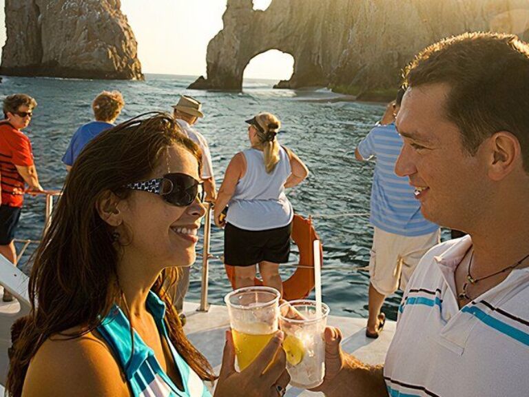 Cabo San Lucas Romantic Sunset Cruise