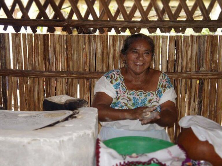 1 Day Chacchoben Mayan City and Traditional Mayan Family Visit Combo Tour
