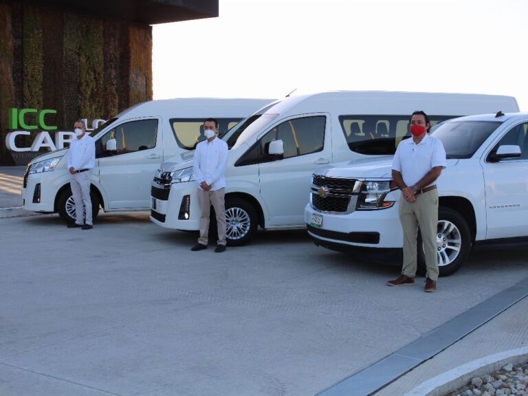 Los Cabos Mini Van: Private Roundtrip Airport Transfer