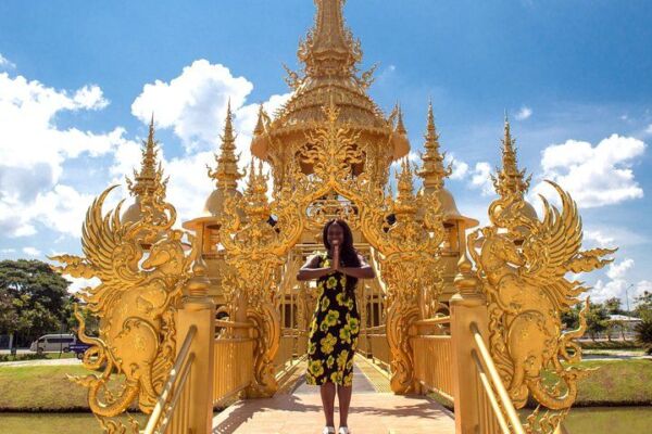 Chiang Rai Temples Small Group Tour: White Temple, Blue Temple And Black House