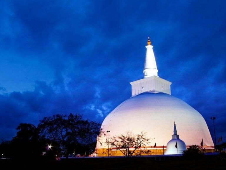 Anuradhapura Buddhist Pilgrimage Tour (Atamasthana & 04 Other Sacred Places)
