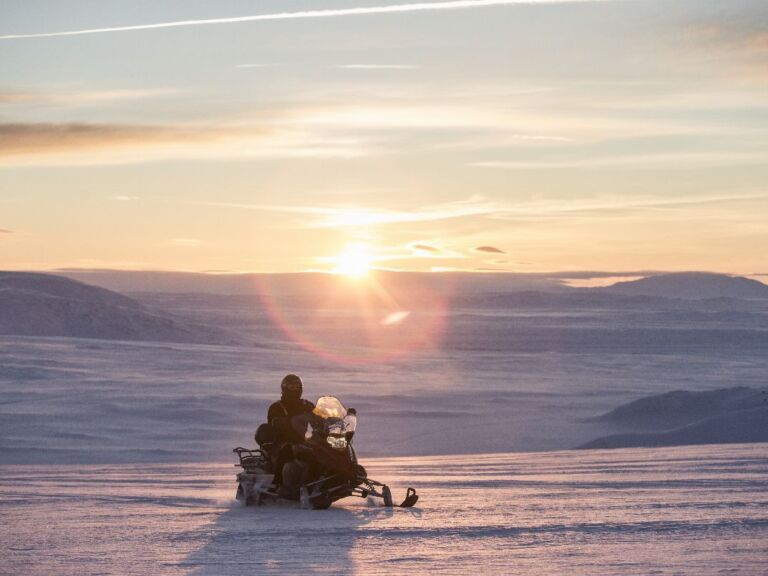 GOLDEN CIRCLE AND GLACIER.