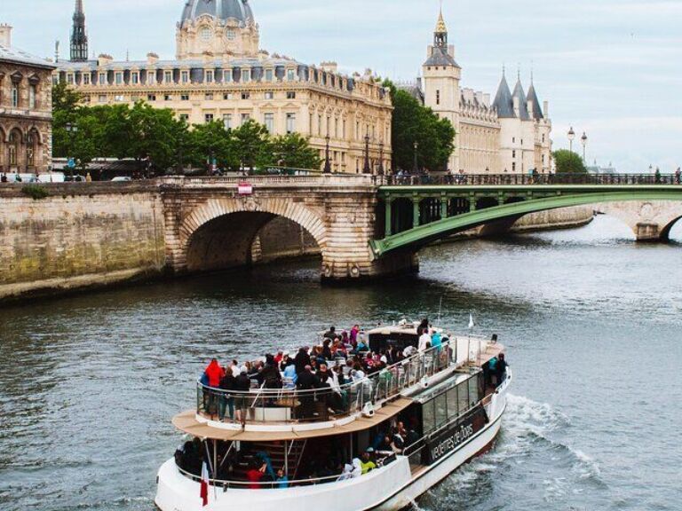 One-Hour Seine River Cruise with Recorded Commentary