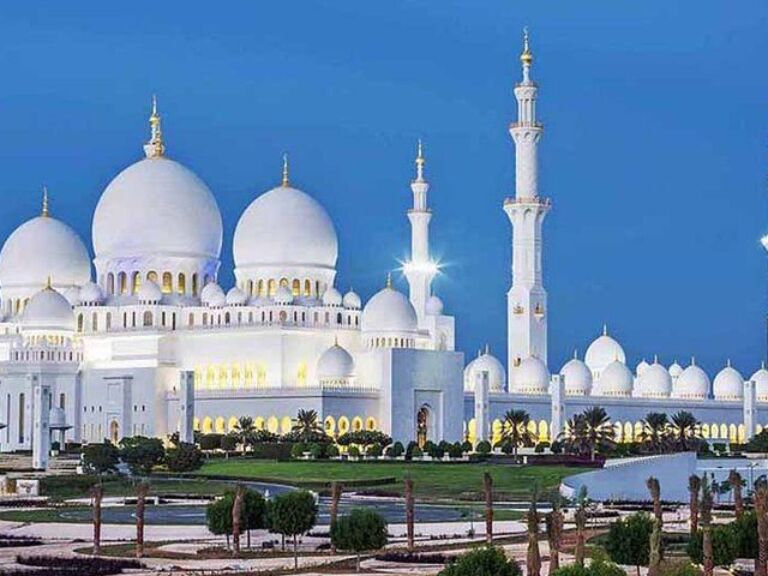 Abu Dhabi Airport Transfers : Airport AUH to Abu Dhabi City by Luxury Van