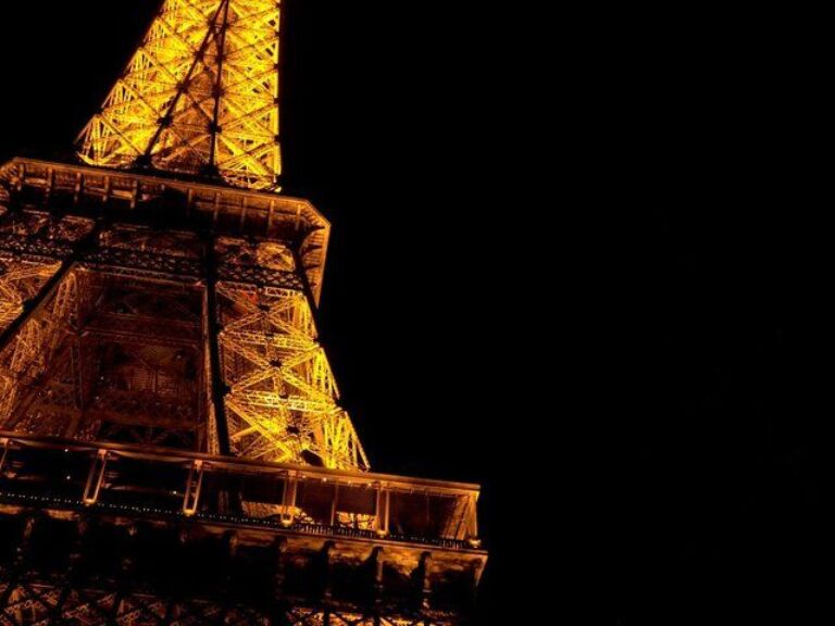 Private Night Tour in Paris with Hotel pickup