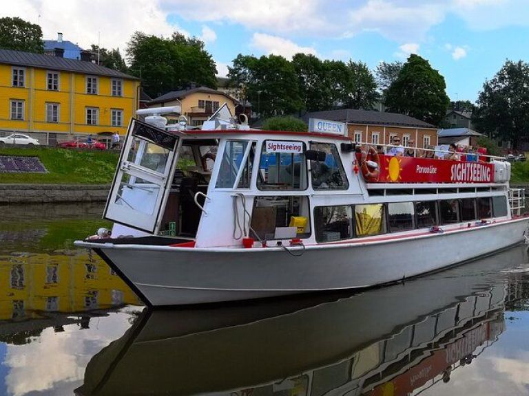 Porvoo River Cruise. M/s Queen offers an unforgettable cruise experience in lovely Porvoo.