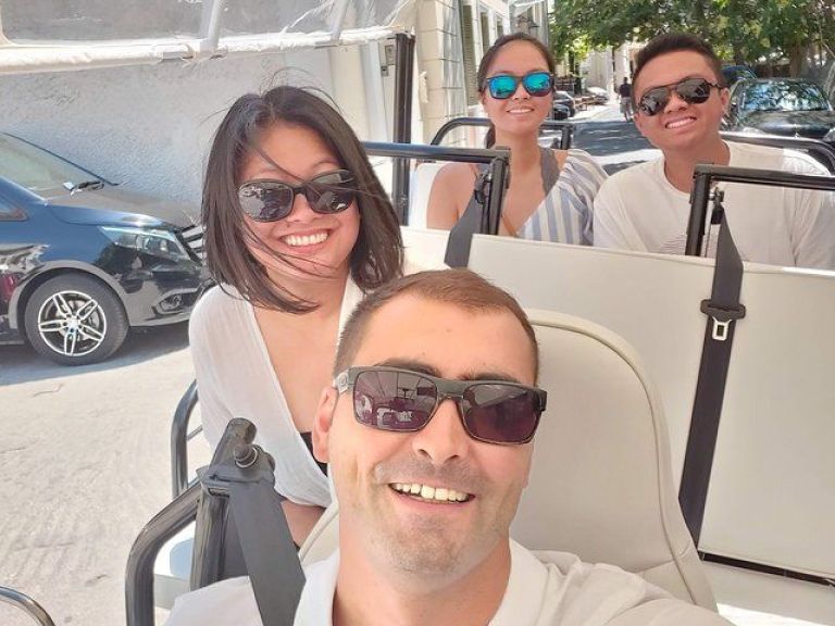 Private city sightseeing tour for 1 hour on E-Tuk Tuk.