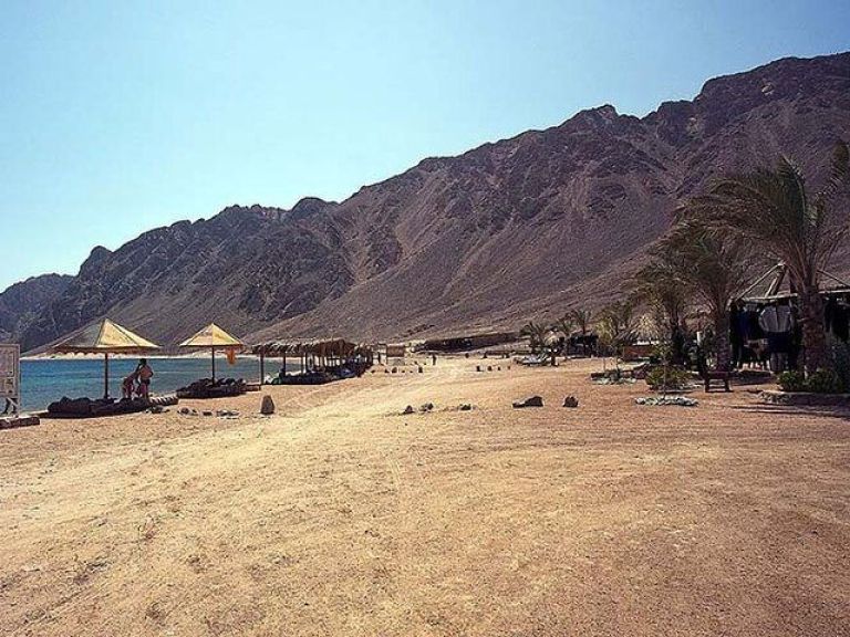 3 Pools National Park and City Tour in Dahab by Bus From Sharm El Sheikh.