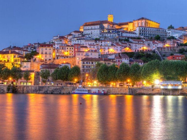 Private Day Trip to Coimbra from Lisbon: This private day tour will take you to the Medieval capital of Portugal for more than one hundred years, also a place of students having one of the greatest universities of Portugal for over five hundred years.