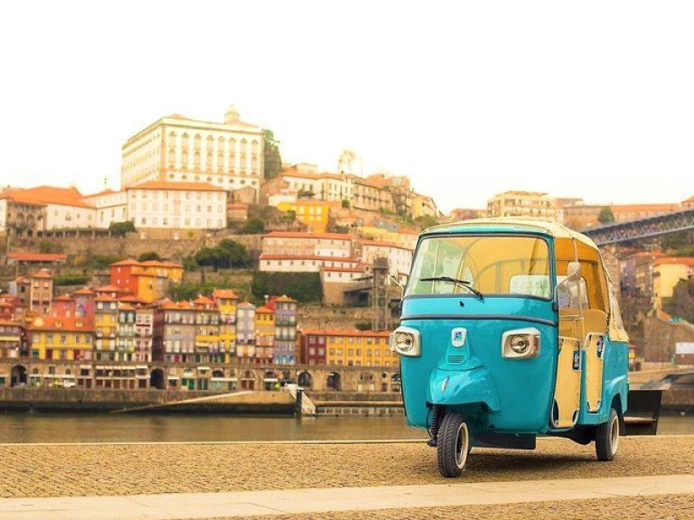 Full-Day Private Tuk Tuk All Around Porto. We’ll start our experience by visiting the Sé do Porto Cathedral, a 12th century building with a mix of architectural styles, dating back to the medieval origins of Porto, here we also see the Sé district, which surrounds the cathedral and is the oldest in town, while remaining faithful to Porto's traditions and customs.