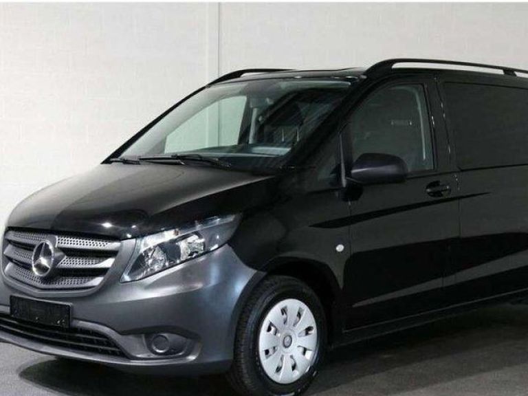 Private Transfer Airport Lisbon city center: This service provides private transportation for individuals or groups from Lisbon airport to Lisbon city. Our professional driver and our well-maintained and sanitized vehicles will make your experience very comfortable.