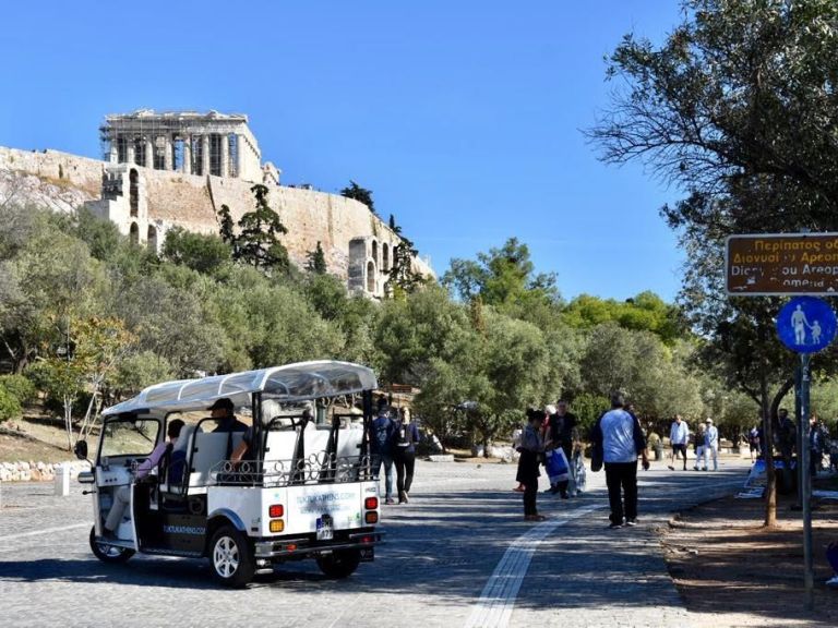 Athens Complete Tour on E-Tuk Tuk (3 hours).
