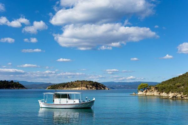 Private cruise on a Catamaran from Halkidiki to Kelyfos, Porto Karras & Glarokavos