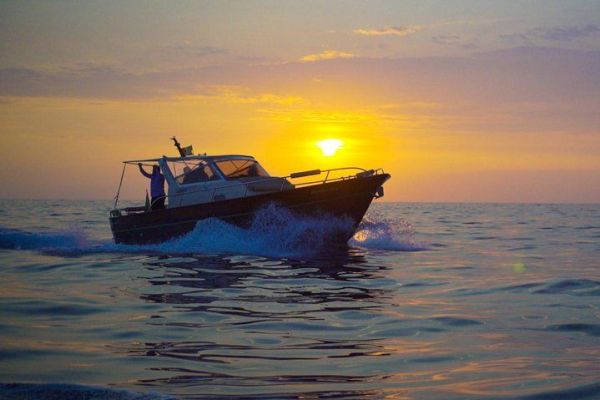 SUNSET BOAT TOUR – from Sorrento