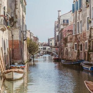 Discover Cannaregio district and the Jewish ghetto.