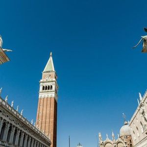 Venice city tour and aperitif with cicchetti.