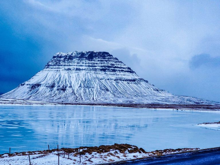 4 day private winter tour: This winter trip is perfect for those who prefer to travel in a private group to the top sights in the south half of Iceland, from the tip of Snæfellsnes peninsula in the west to Vatnajökull national park in the southeast.
