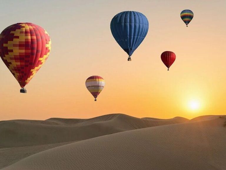 Hot Air balloon Dubai Morning Tour.