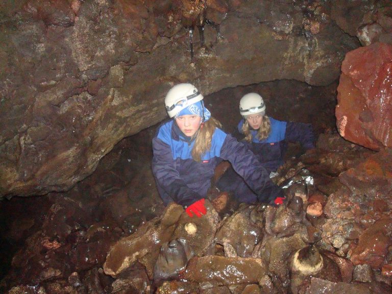 Gjábakkahellir cave tour.