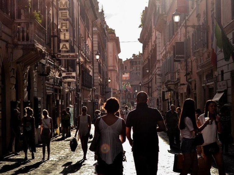 Naples: 2-Hour Walking Tour with Food Tasting Experience.